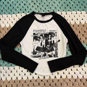 Black White Punk Rock Star Long Sleeve Graphic Crop Top Shirt Womans sz Small
